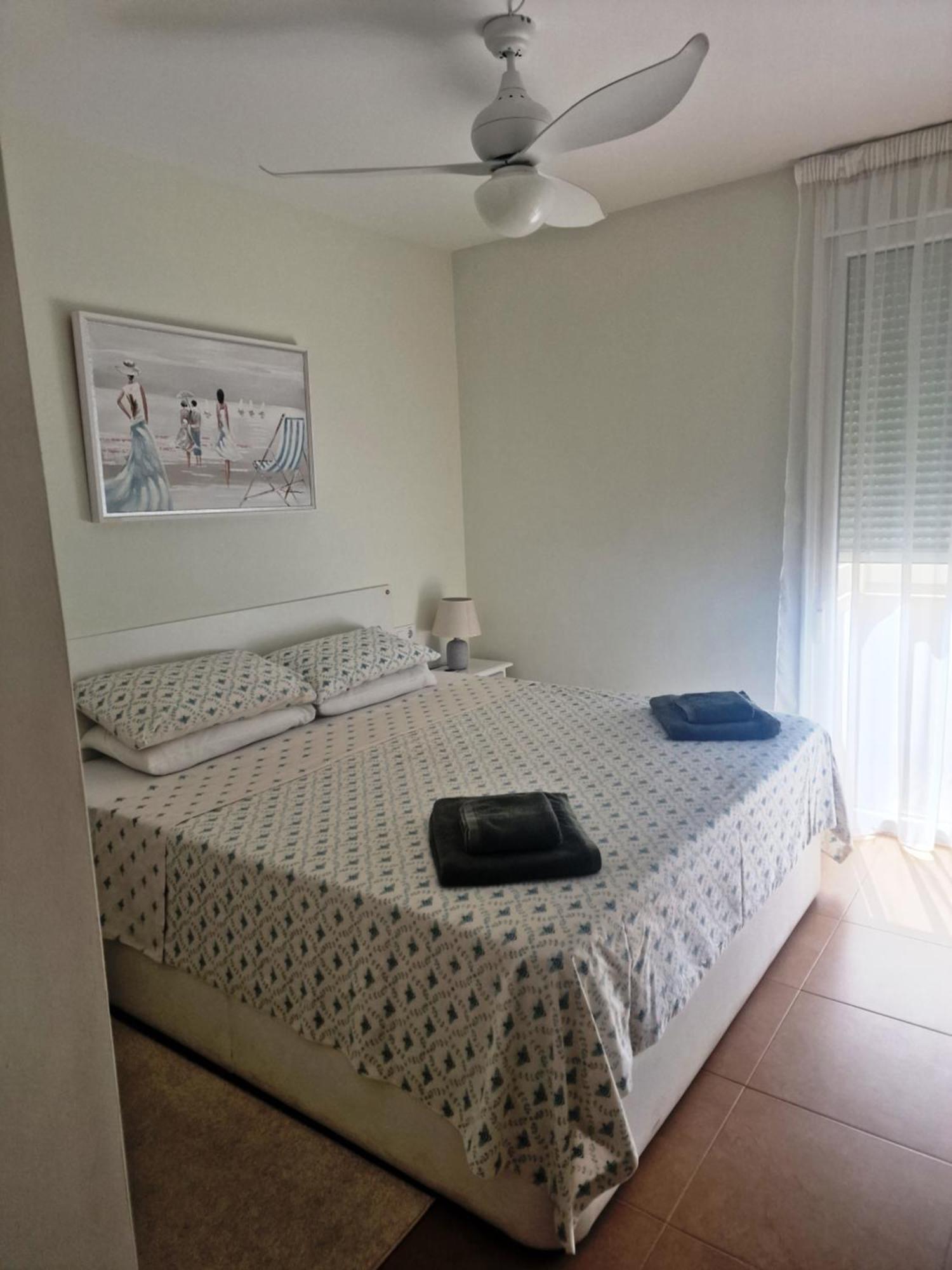 Immaculate 2-Bed Apartment In Pego Bagian luar foto